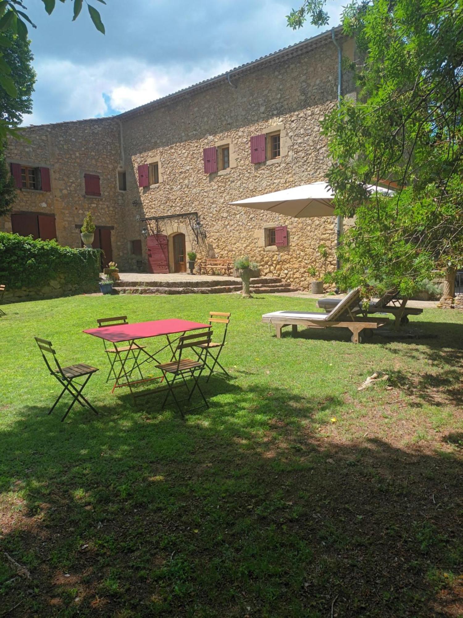 Le Vieux Moulin De Jouques Exterior foto