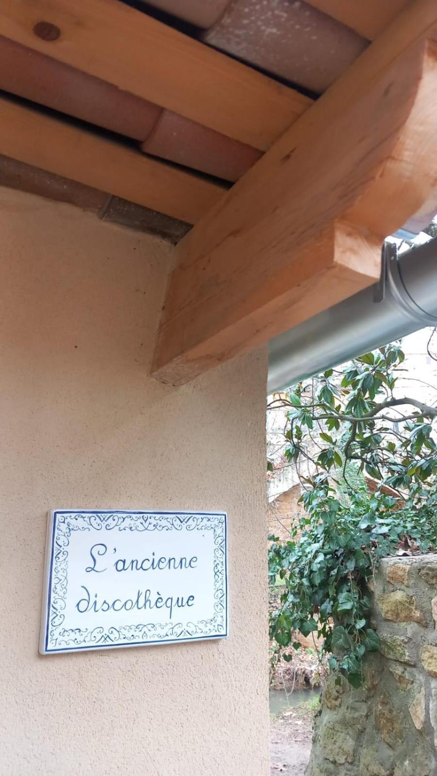 Le Vieux Moulin De Jouques Exterior foto