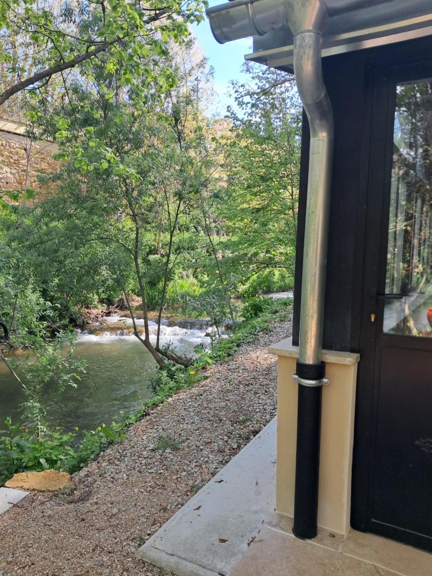 Le Vieux Moulin De Jouques Exterior foto